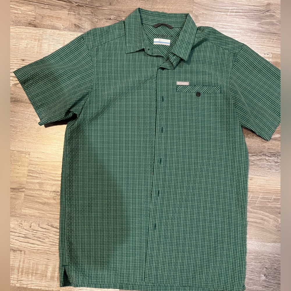 Columbia polo size small